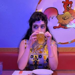 Meet your Posher, Konstanza